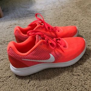 Nike Sneakers size 7.5 BRAND NEW